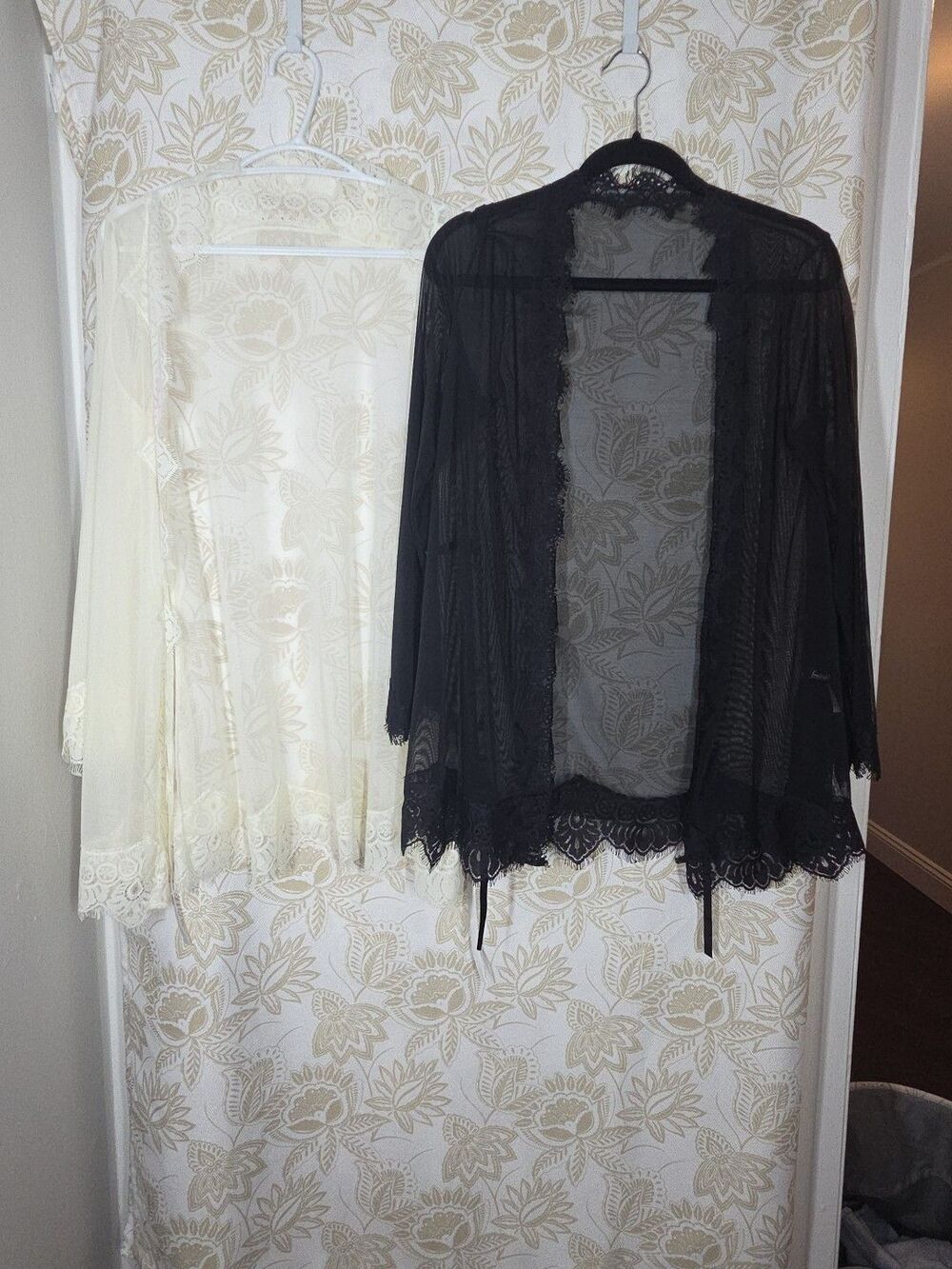 Fredericks of Hollywood Set of 2 Open Front Robe Lingerie Sheer Lace Coverup S/M